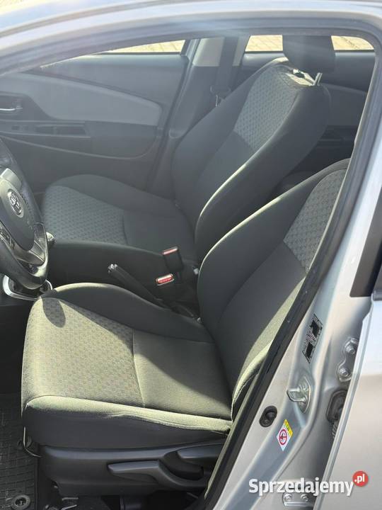 TOYOTA YARIS 10 Benzyna 70 2015R 199 000 998cm3 Częstochowa