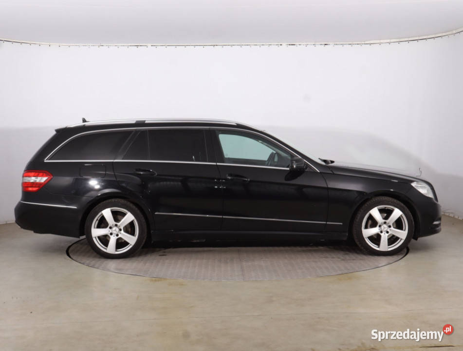 Mercedes E E 200 Piaseczno
