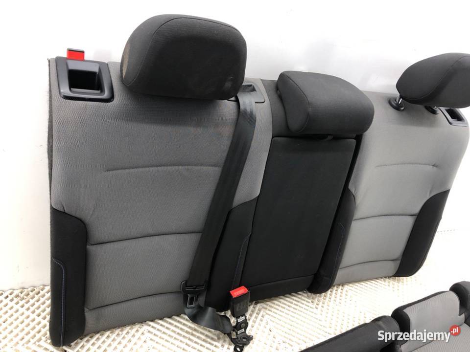 KANAPA DRUGI RZĄD VW GOLF VII Hatchback FOTEL sprzedam