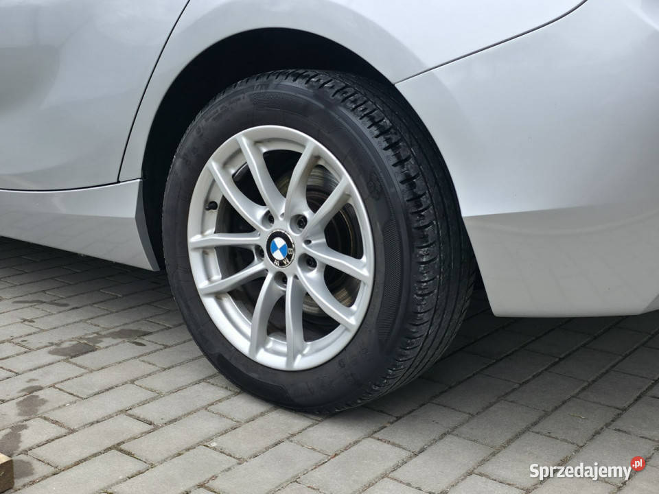 BMW 116 16 Benzyna Serwisowany Gwarancja Bogate światła przeciwmgielne Piekoszów