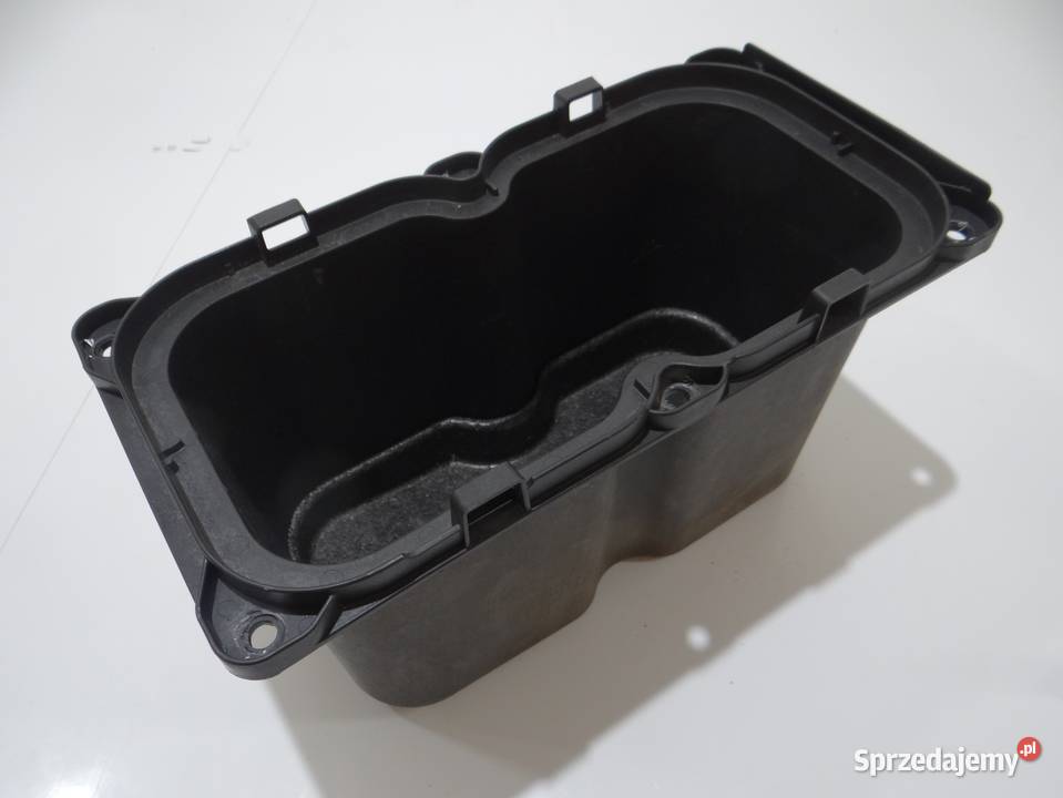 SCHOWEK POJEMNIK BAGAŻNIKA PRAWY BMW F10 7204300 lubelskie Strzyżewice