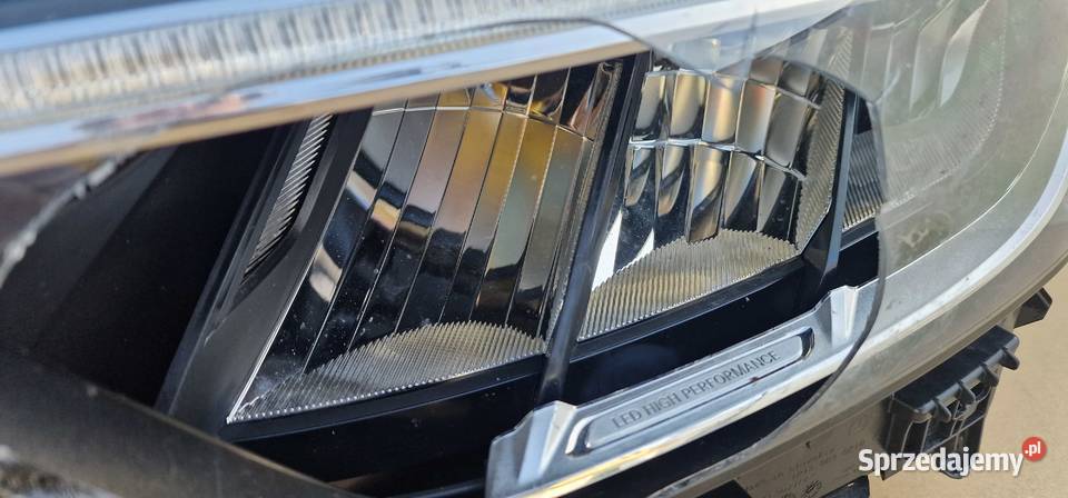 MERCEDES GLC W254 LAMPA REFLEKTOR LEWY LED Bieleń sprzedam