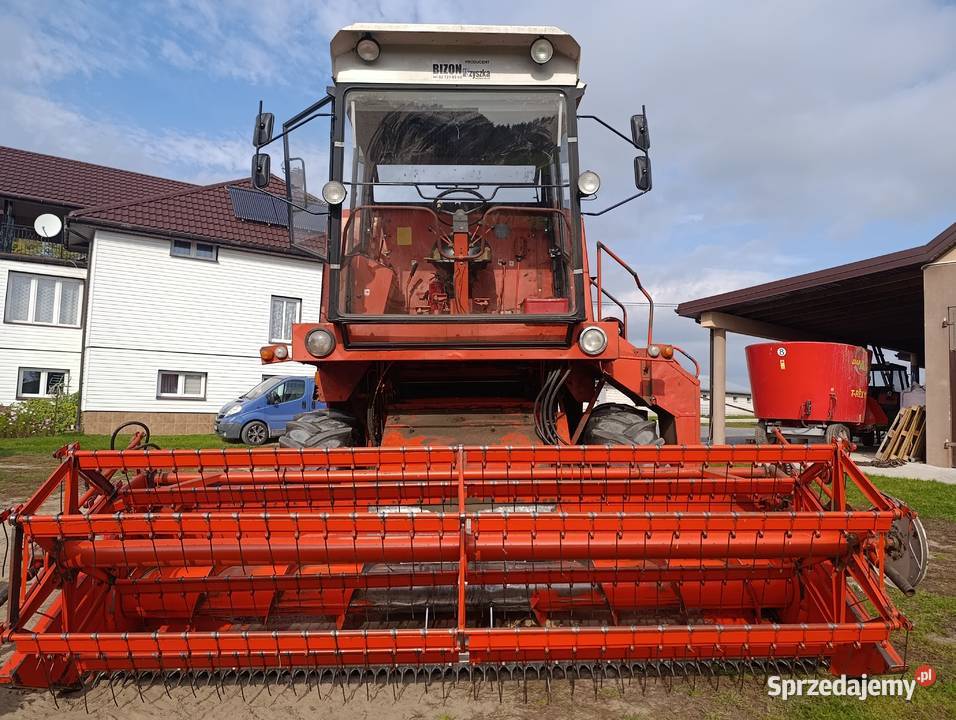 Kombajn bizon z056 Mońki