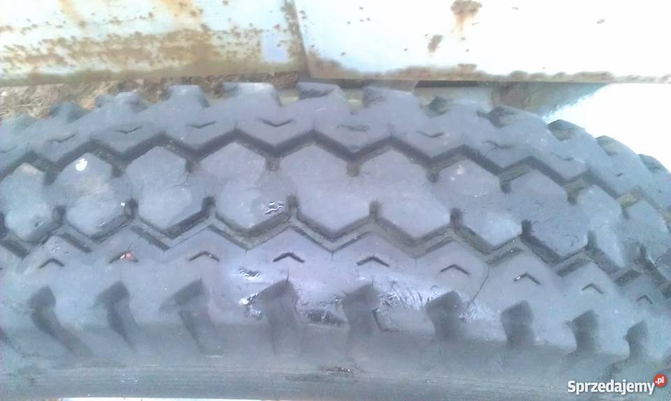 Przyczepa samozbierajaca platforma