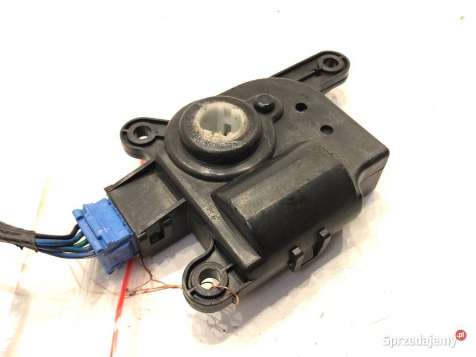 SILNIK NAGRZEWNICY KIA D266FG8AA SOUL I Silniki