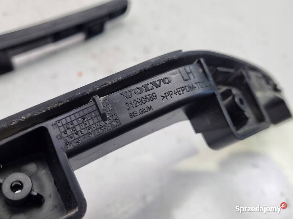 Volvo V40 II ŚLIZG TYLNEGO ZDERZAKA LEWY TYŁ Chełm