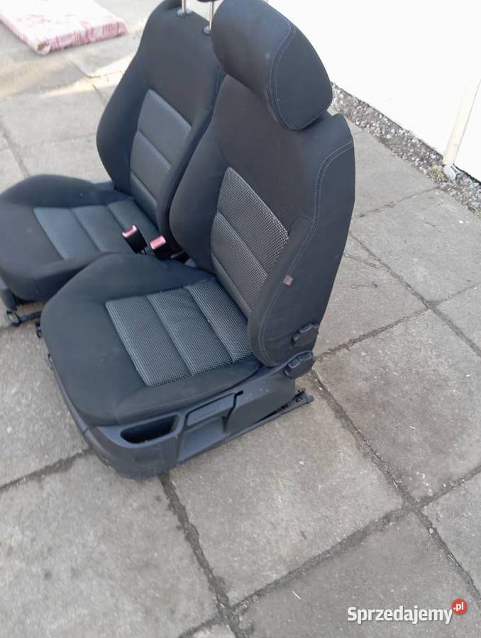 Skoda Octavia II HB FOTELE KANAPA Kobylnica