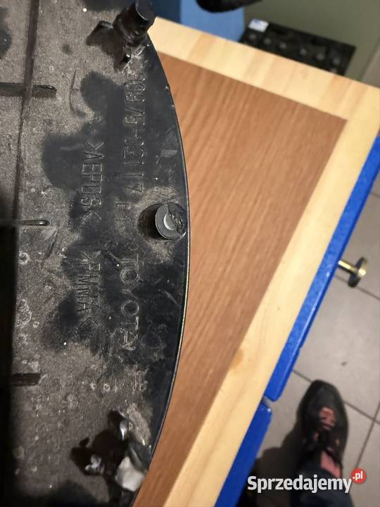 Toyota corolla E21 Logo pod radar Zderzaki Warszawa