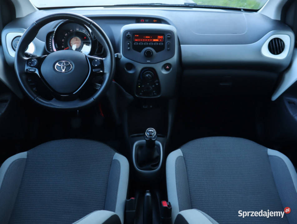 Toyota Aygo 10 VVTi wielofunkcyjna kierownica łódzkie