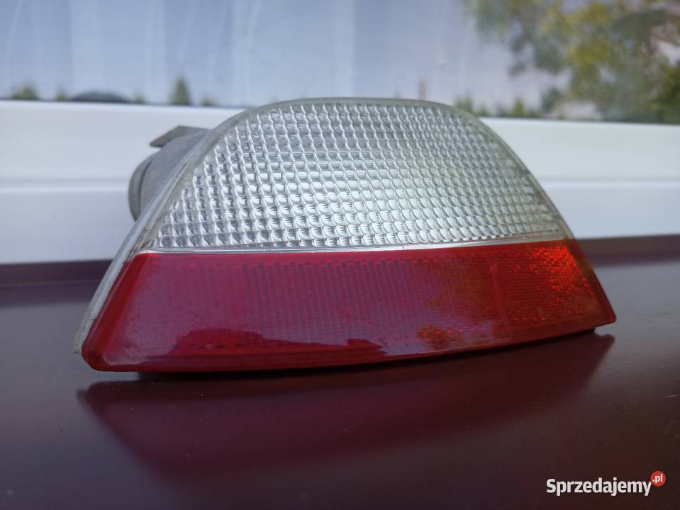 Ford Focus MK1 HB hatchback lampa światła Sieradz