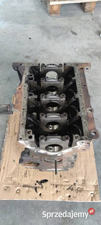 BLOK SILNIKA AUDI VW SEAT BKD 19 20 TDI 038021CF