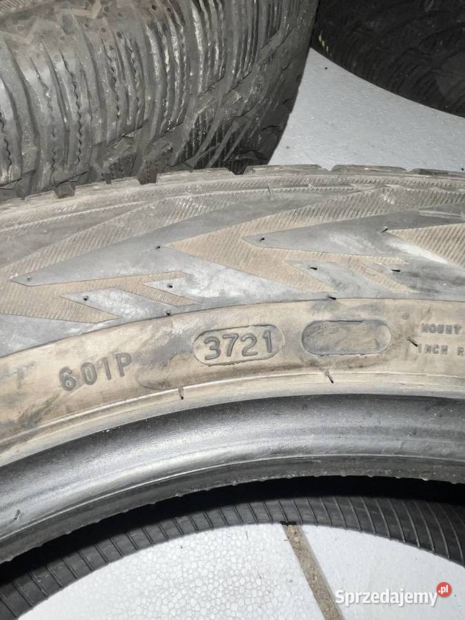 Komplet opon Nokian WR SUV 4 23550 R20 wielkopolskie Ślesin