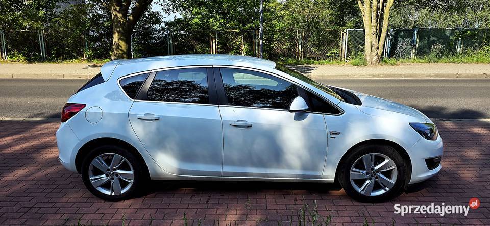 Opel Astra J 14 turbo 120 super stan tech Czeladź sprzedam