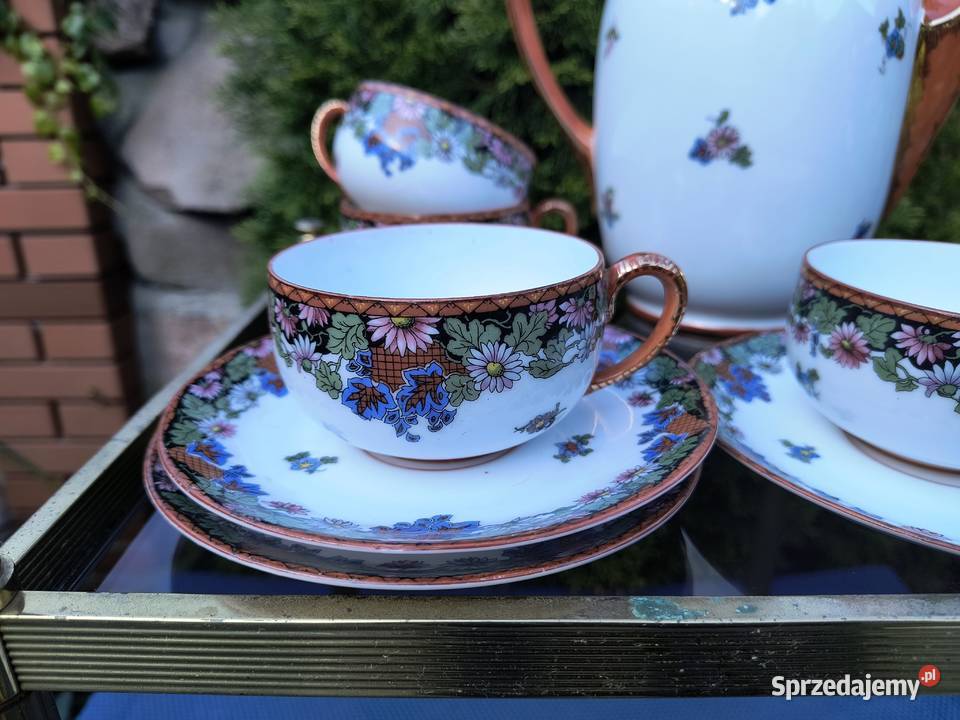 Dzbanek plus 4 filiżanki Jaworzyna Śląska Porcelana i szkło Porcelana i szkło Klenica sprzedam