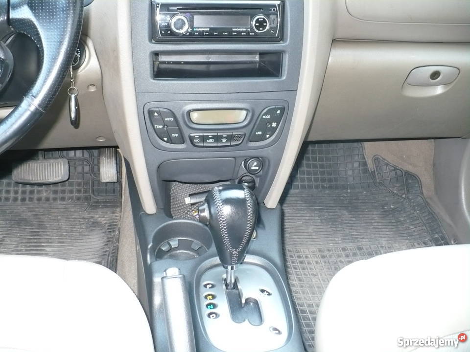 Hyundai Santa Fe 2005 20 Crdi 125AUT Mega Stan Strzelin