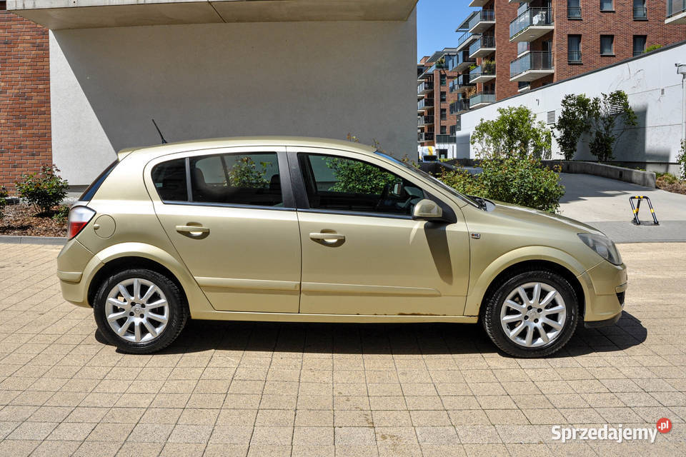 Opel Astra 16 Salon Wrocław