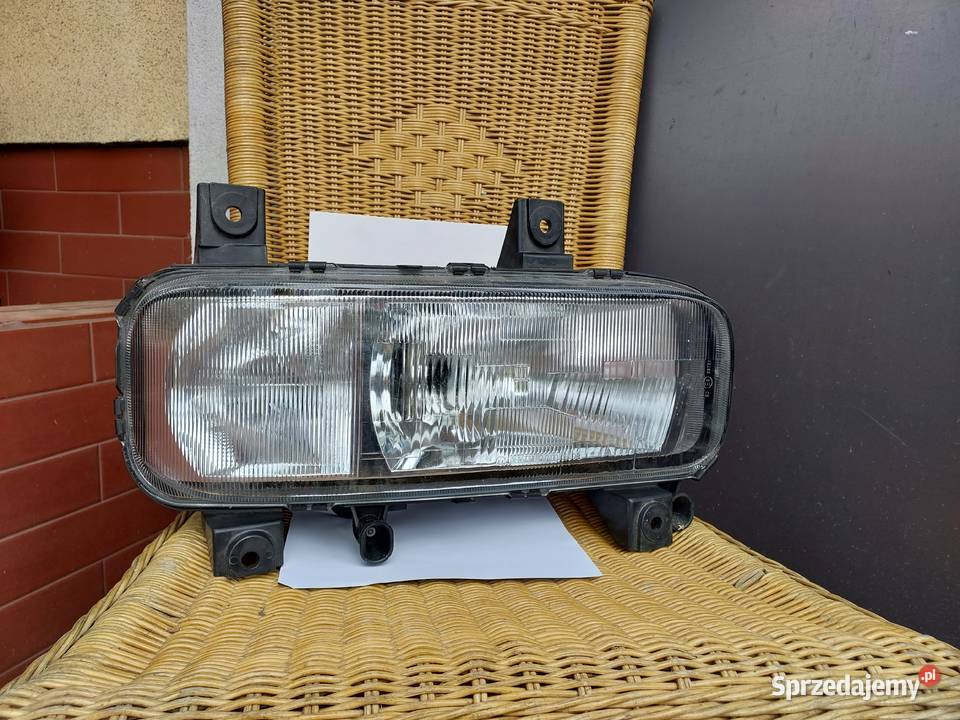 Reflektor lampa przednia prawa CARELLO Łazy