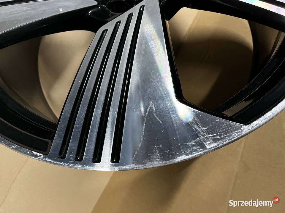 Felga Audi etron 4KE601025AC 5x112 95Jx21 ET36 aluminiowe Gostyń
