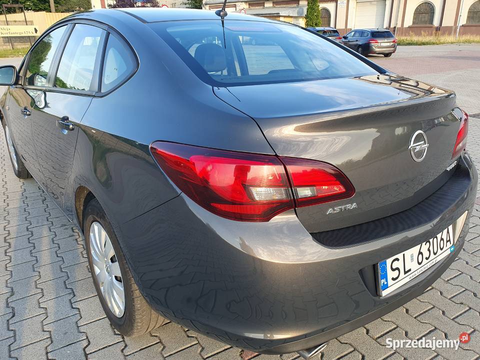Opel Astra 14LPG 2016 123 Krajowy 100 Oryginał 122930km