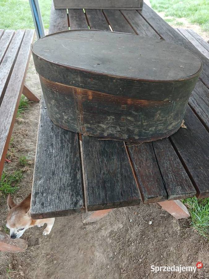 Kufer przedwojenny Sąsiadka