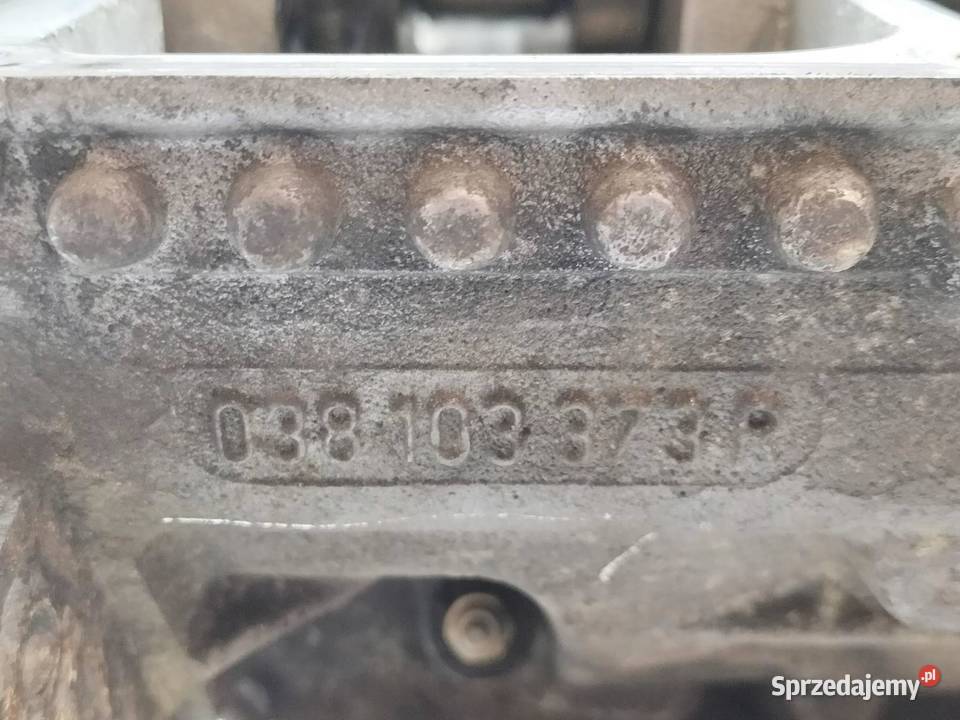 GŁOWICA KOMPLETNA 038103373R 19 TDI VW Głowice cylindrów sprzedam