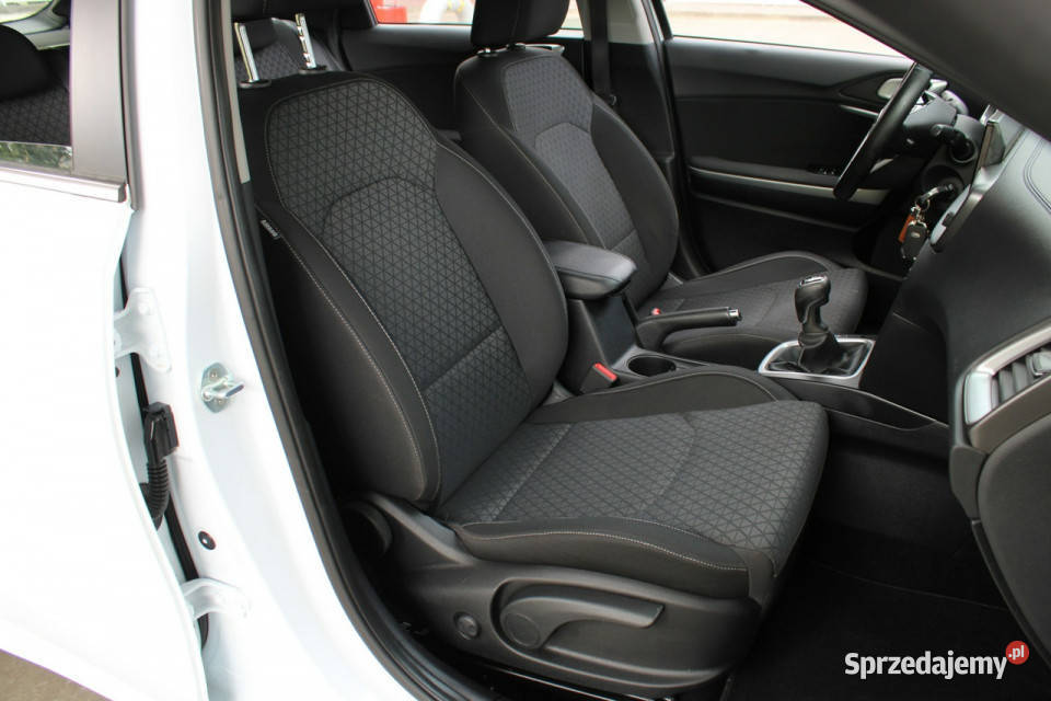 Kia Ceed BezwypadkowyBogata wersja isofix Kia Gliwice sprzedam