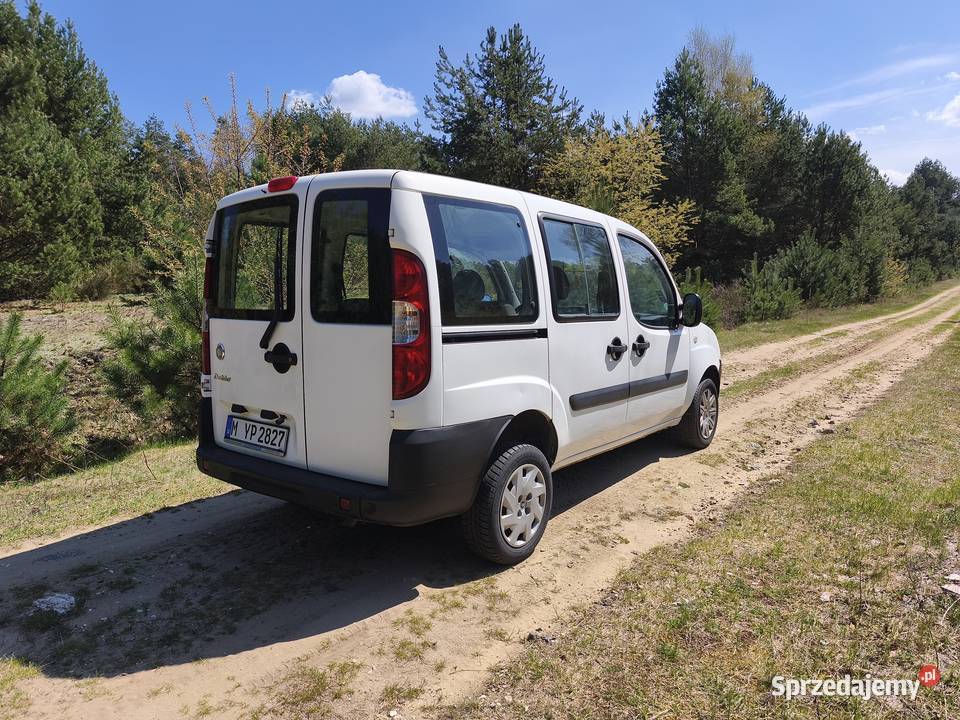 Fiat Doblo 16 Benzyna Klima 5 osobowy z Niemiec