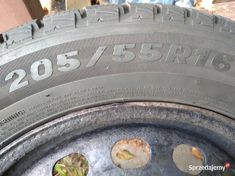 Opony zimowe 205x55x16 z felgami stalowymi Audi Samochodowe Dąbrowa Białostocka