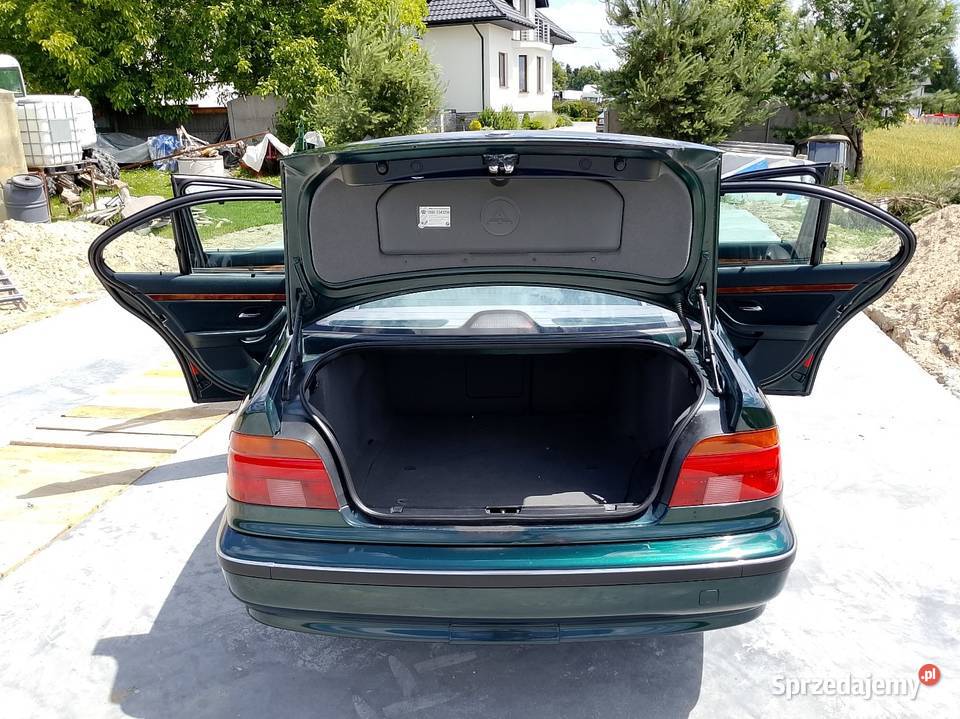 BMW E39 sedan benzyna 6cylindrow sprzedam