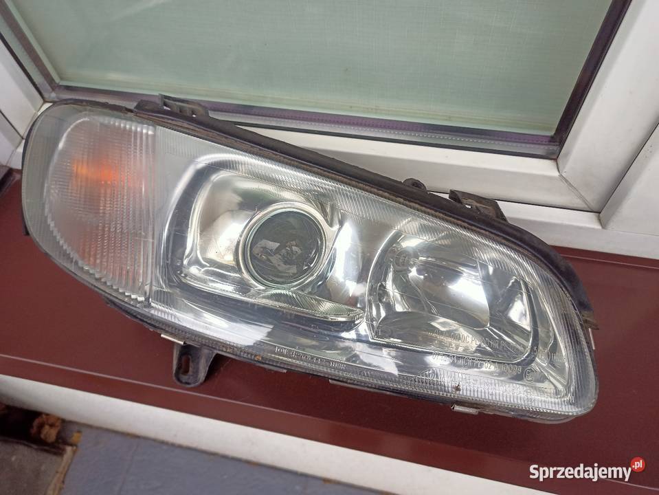 Opel Omega B lampa przednia prawa reflektor łódzkie Sieradz