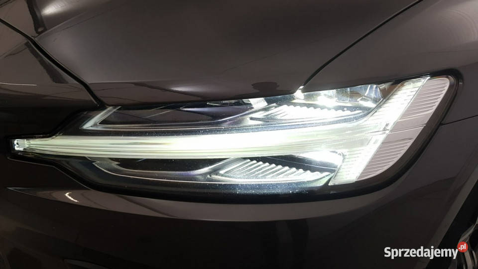 Volvo V60 B4 D Core Z Polskiego Salonu Faktura isofix Warszawa sprzedam