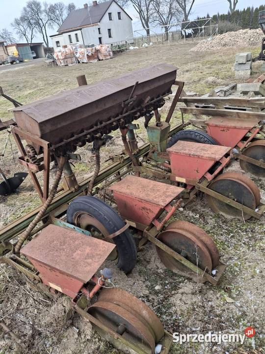 Siewnik do kukurydzy i warzyw 4 rzedowy Wierzchlas sprzedam