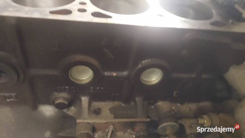 Mercedes W123 20 M115 blok silnika 115938 blok silnika dolnośląskie Łagiewniki