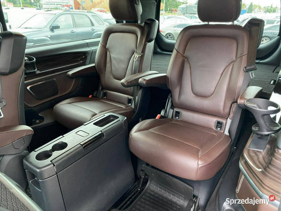Mercedes V 250 longpodgrzwent fotele4matickamera możliwa zamiana Mercedes-Benz