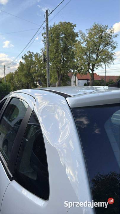 Citroen C3 14 HDI 68 2010 Uszkodzony wielofunkcyjna kierownica