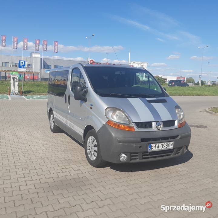 Renault Trafic 2003r 19 dci moc 101 9 osobowy nieuszkodzony małopolskie Tarnów