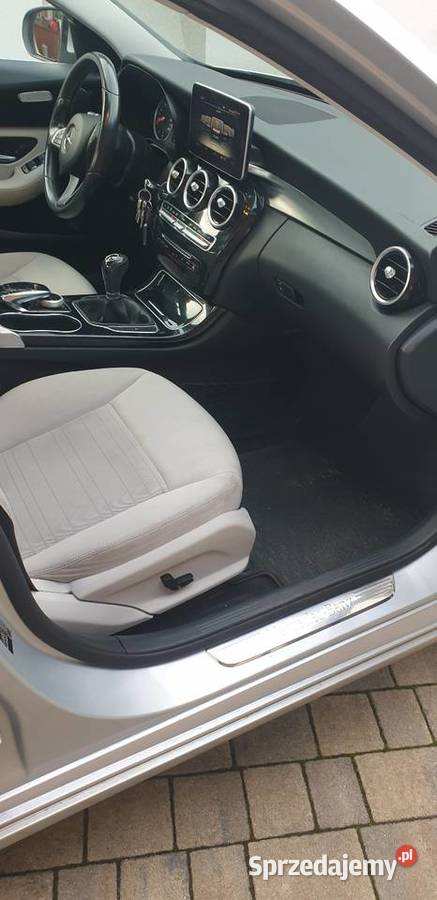 Mercedes C klasa 22 CDI sedan światła LED śląskie Tarnowskie Góry