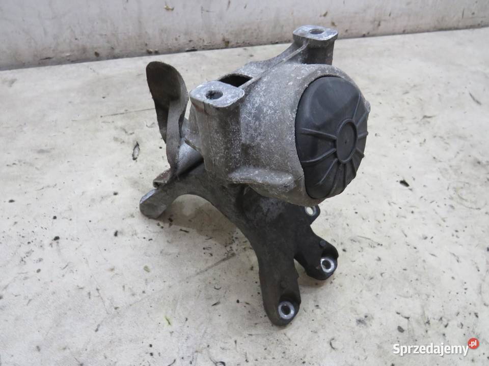 ŁAPA PODUSZKA SILNIKA AUDI A4 B8 20 TDI