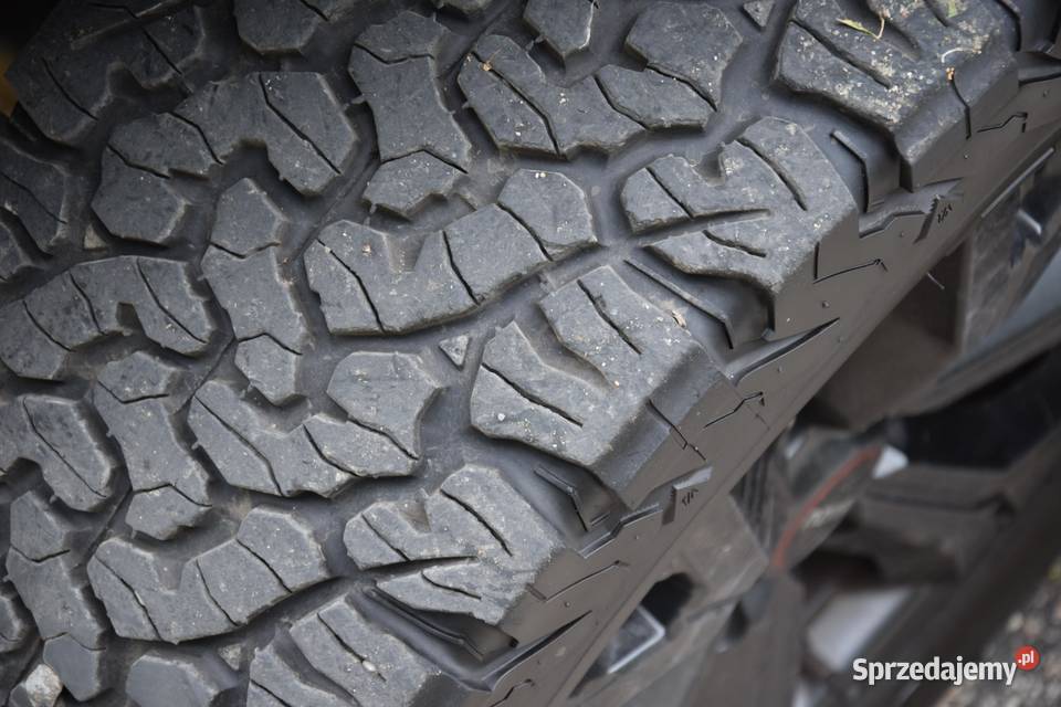 ISUZU D SALON POLSKA Serwis ASO Bezwypadkowy automatyczna