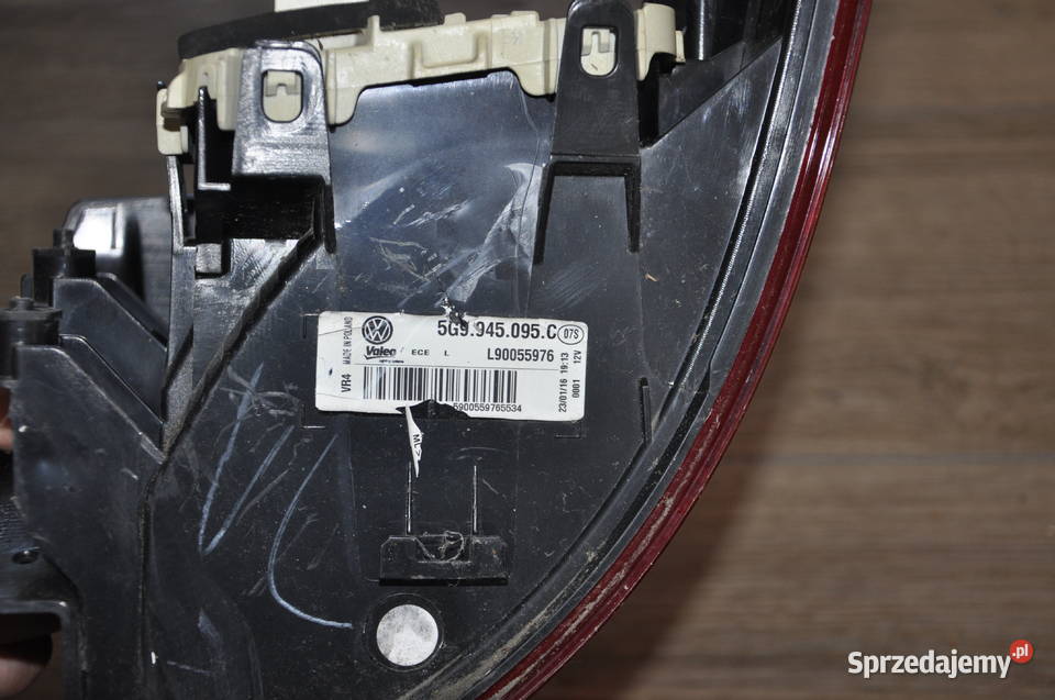 LAMPA TYLNA LEWAGOLF VII BA5 5G9945095C