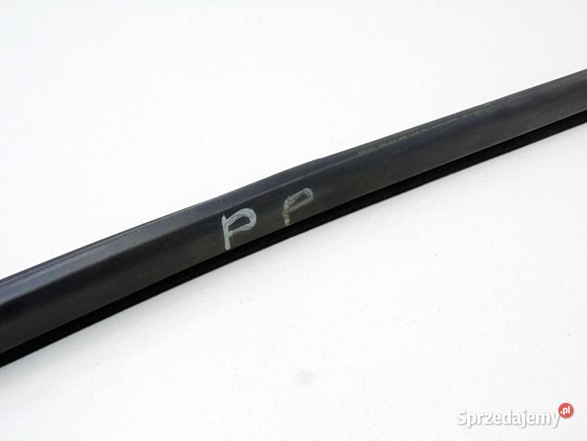 Uszczelka parapet wewnętrzny szyby prawy przód śląskie Sosnowiec