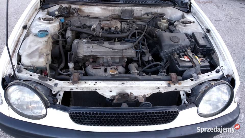Toyota Corolla E11 1998 r 14 Liftback LPG salon benzyna+LPG Radom sprzedam