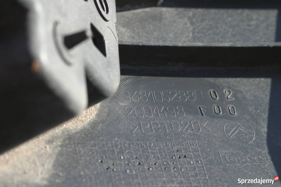 CITROEN C5 X7 ŚLIZG ZDERZAKA PRZÓD PRAWY osobowe Bieleń