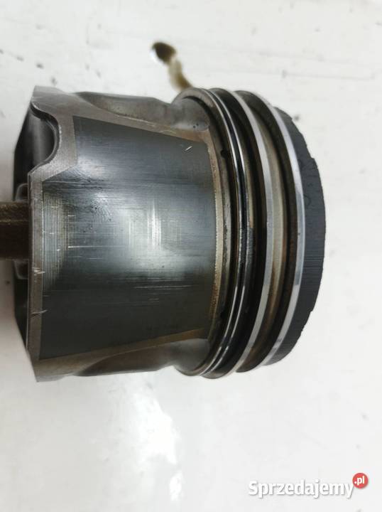 TŁOK KORBOWÓD 24 D Volvo S80 I 19982006 Rok produkcji 2002 Blok silnika świętokrzyskie