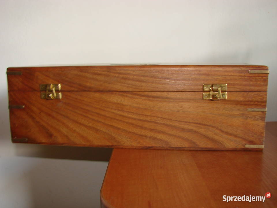 drewniane pudełko na butelke Pruszcz Gdański