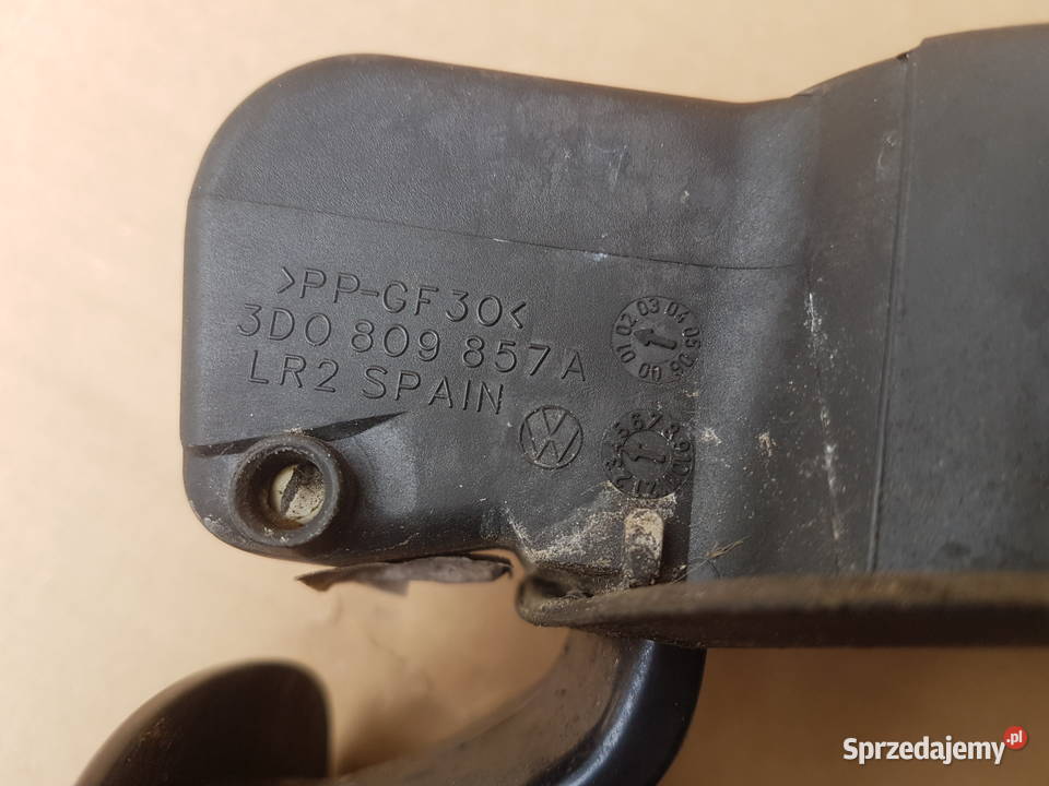 VW Phaeton klapka wlewu paliwa LR5W Legnica