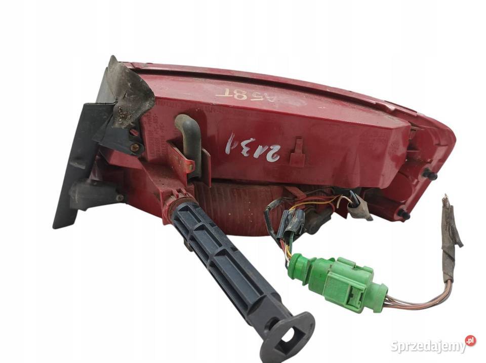 LAMPA TYŁ LEWA LED 8T USZKODZONA Audi A5 I 2007 Lampy tylne sprzedam
