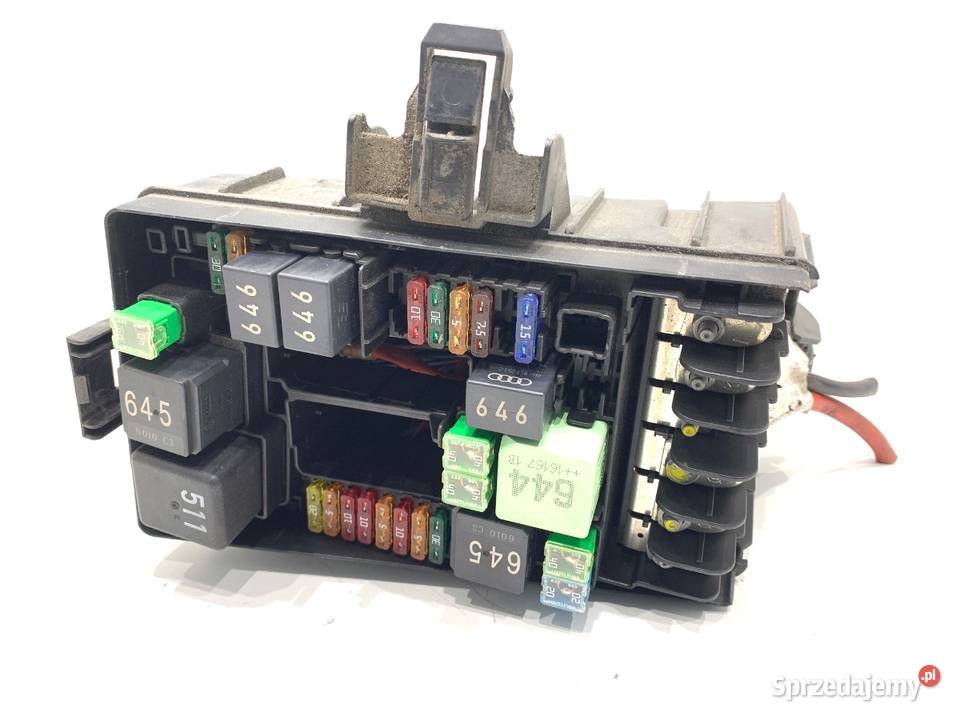 SKRZYNKA BEZPIECZNIKÓW SKODA OCTAVIA III podkarpackie