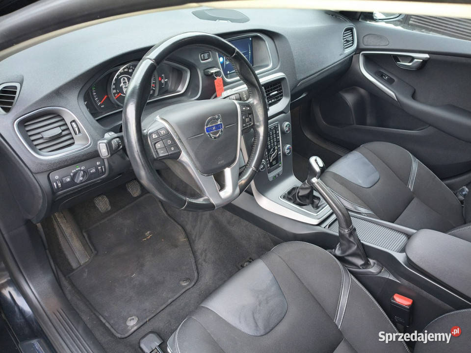 Volvo V40 20D 150 Momentum Full Serwis Volvo II Mysłowice