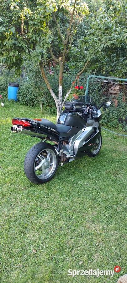 Aprilia RST 1000 Futura RSV VFR